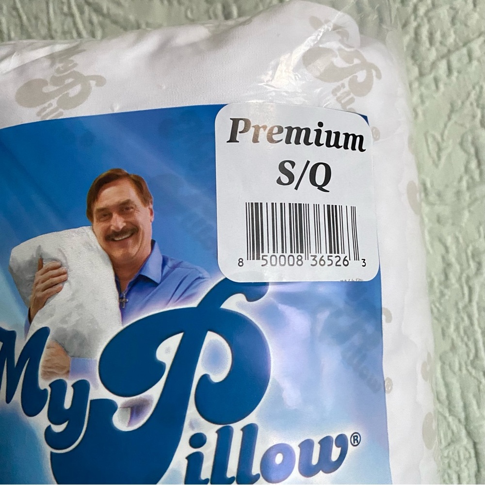 NEW MyPillow 3 Set Bundle - 2 Classic Standard and 1 Premium S/Q. My Pillow - Picture 3 of 6